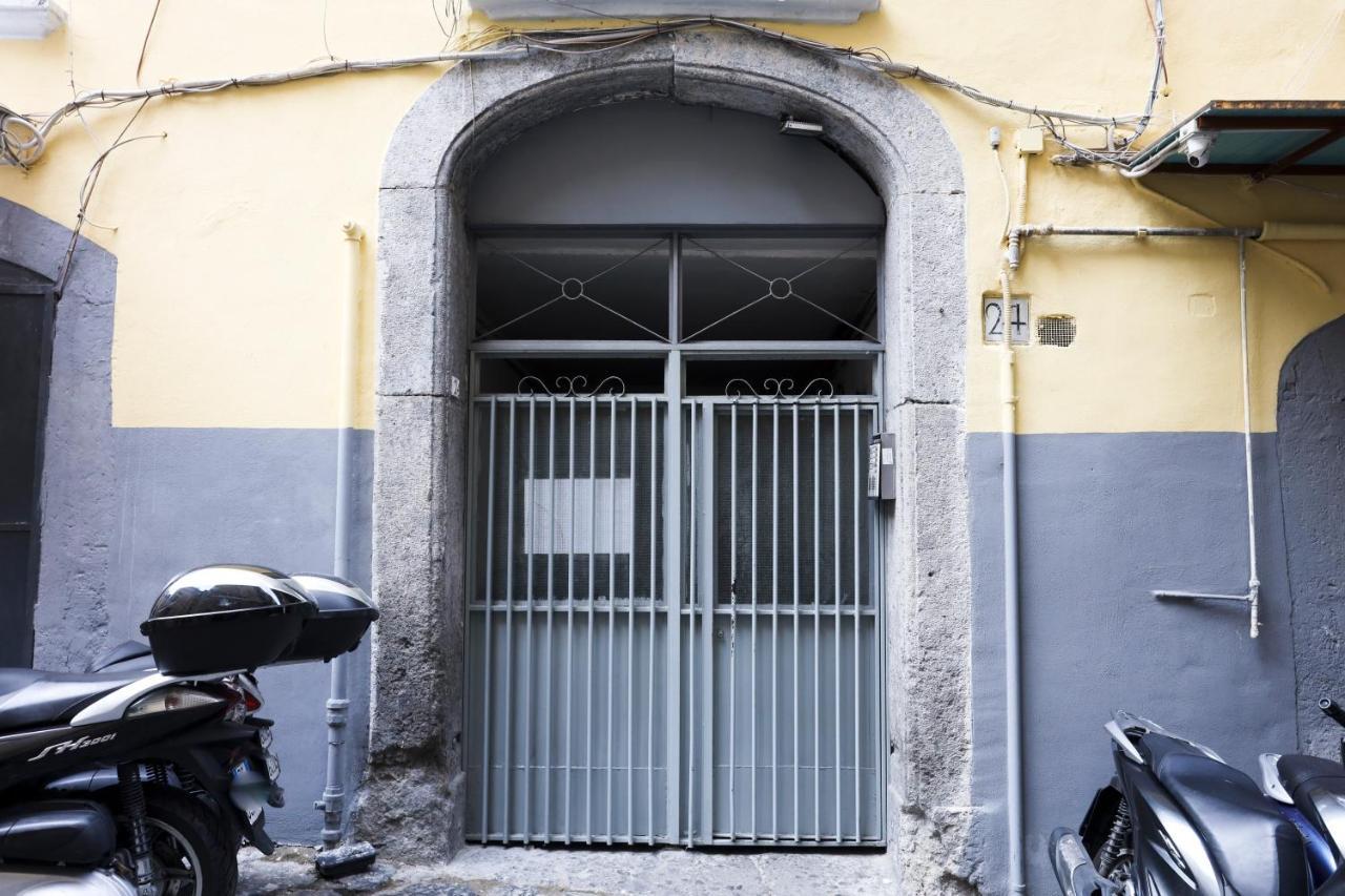 Porta Medina Apartment 那不勒斯 外观 照片